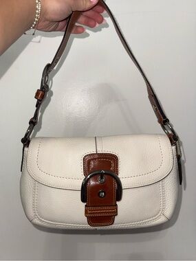 Coach Vintage Soho shoulder bag white pebbled leather with brown & silver detail